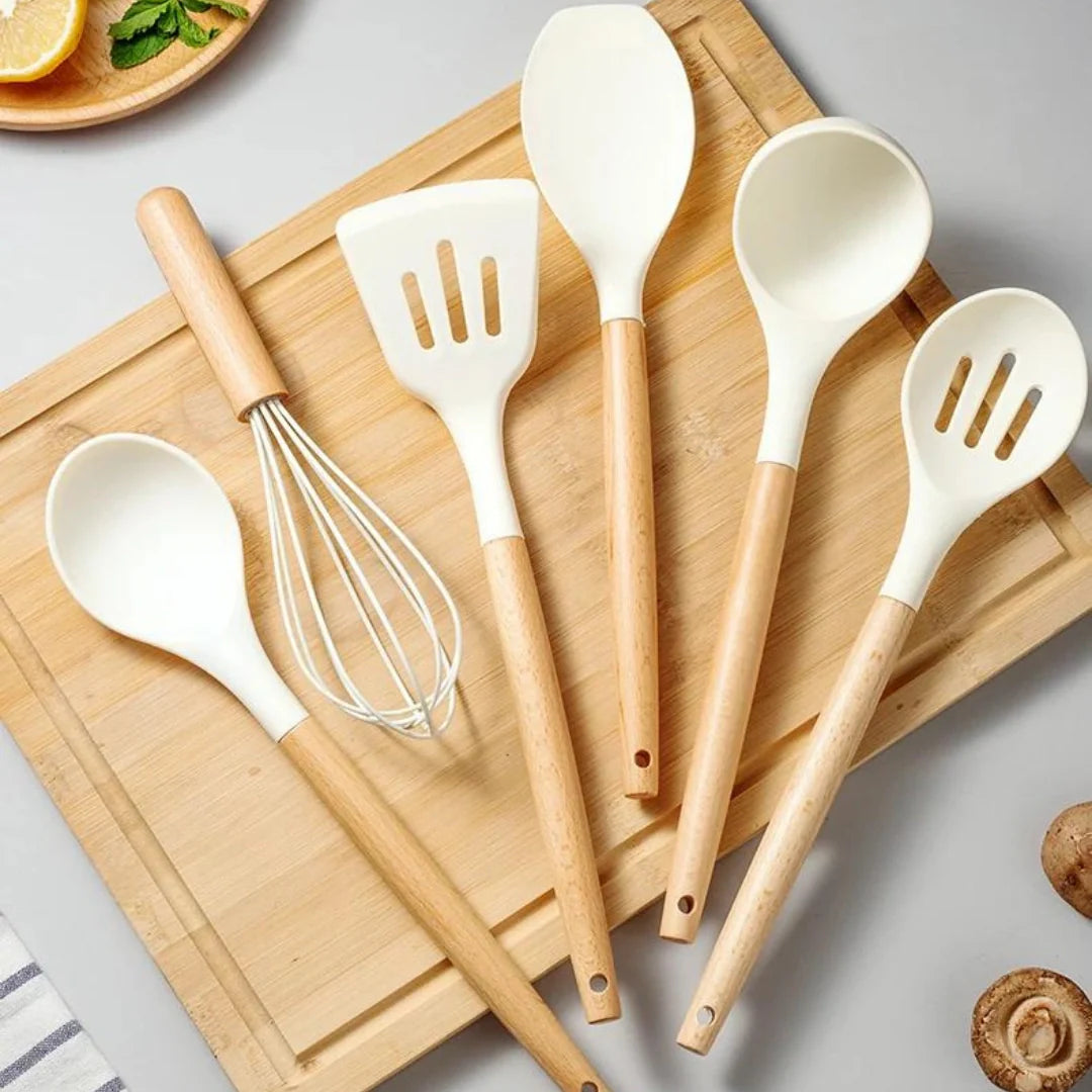 Gourmetific Utensil Essentials